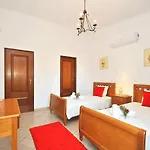 Villa Martinica - Refugio Tranquilo Com Piscina E Bbq - Guia, Albufeira Βίλα *