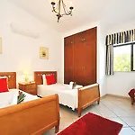 Villa Martinica - Refugio Tranquilo Com Piscina E Bbq - Guia, Albufeira *
